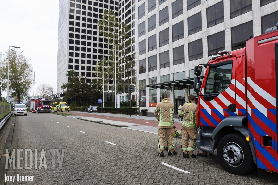 School ontruimd na vreemde lucht Marconistraat Rotterdam (video)