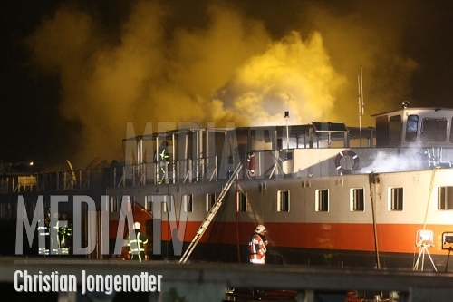 Brand op passagiersschip
