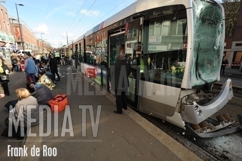 39 gewonden bij trambotsing