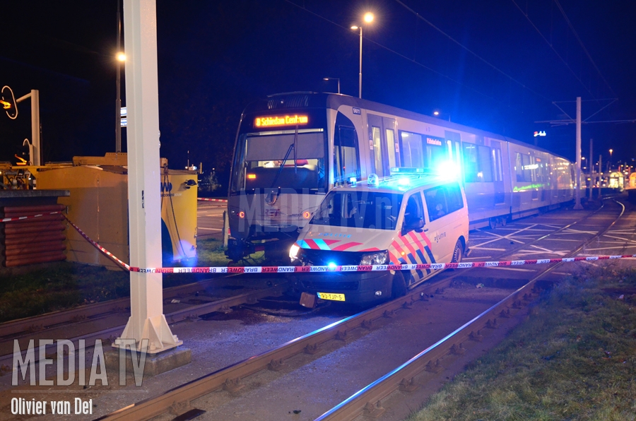 Metrostel ramt politiebus Hoofdweg Rotterdam (video)