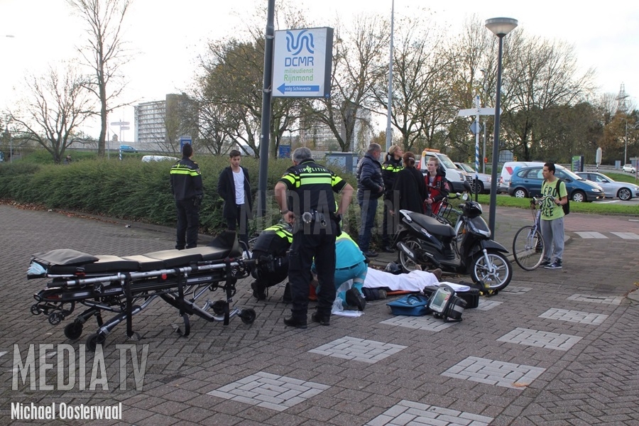 Scooterrijder gewond na uitwijkmanoeuvre Brauwweg Schiedam