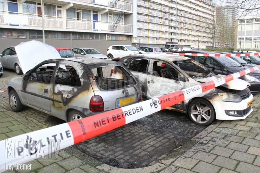 Onderzoek naar autobranden in Schiedam (video)