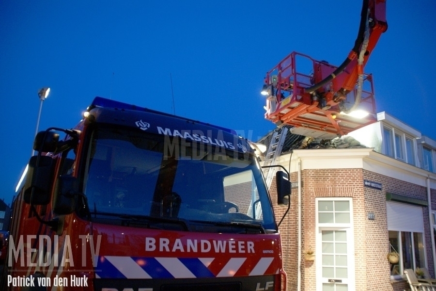 Brand op het dak in Patijnestraat Maassluis