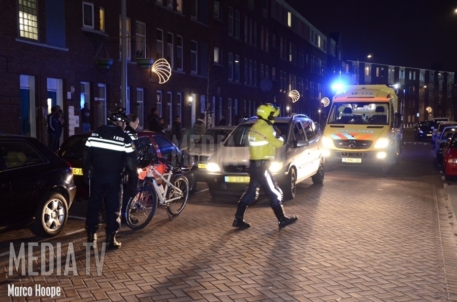 Auto laat 11-jarige gewond achter na aanrijding Van Lennepstraat Rotterdam
