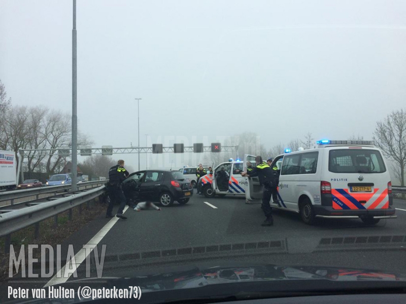 Aanhouding op de A13 vanwege overval aan de Taandersstraat Rotterdam