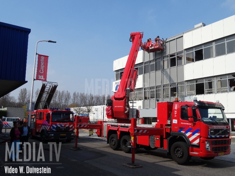 Brand in gevel van kantoorpand Schinkelse Baan Capelle aan den Ijssel