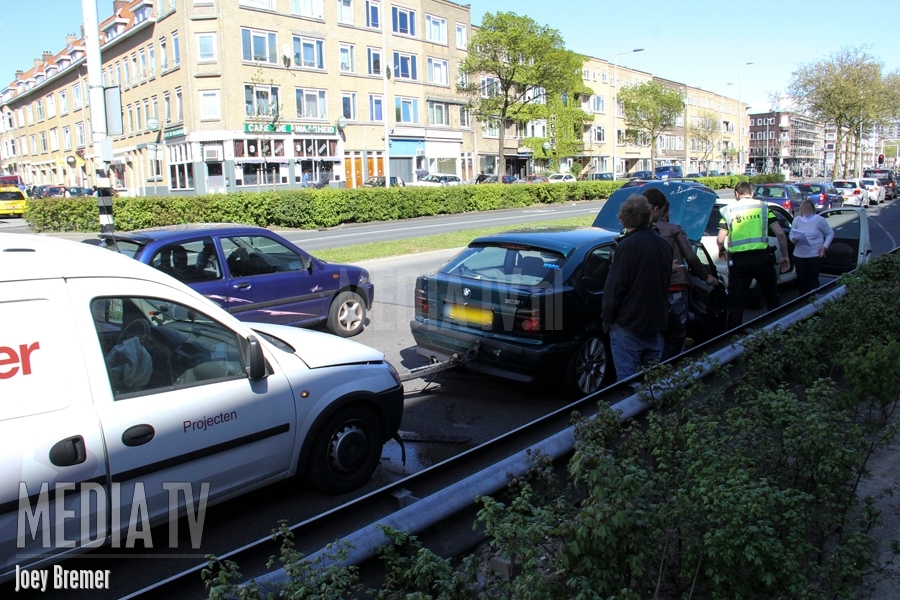 Kop-staart aanrijding op Pleinweg Rotterdam