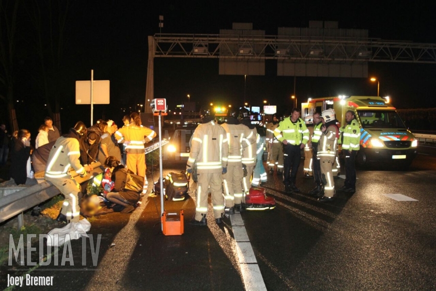 Meerdere gewonden bij forse aanrijding op snelweg A20 Rotterdam