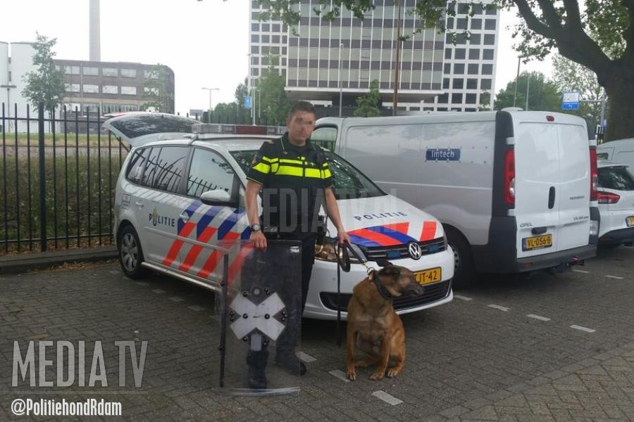 Twee mannen aangehouden kort na overval buurtsuper Westfrankelandsestraat Schiedam