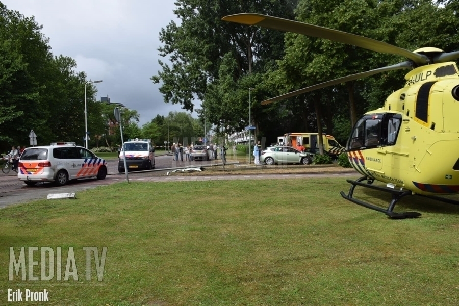 Autobestuurster gewond na ongeval op Dillenburgsingel Vlaardingen (video)