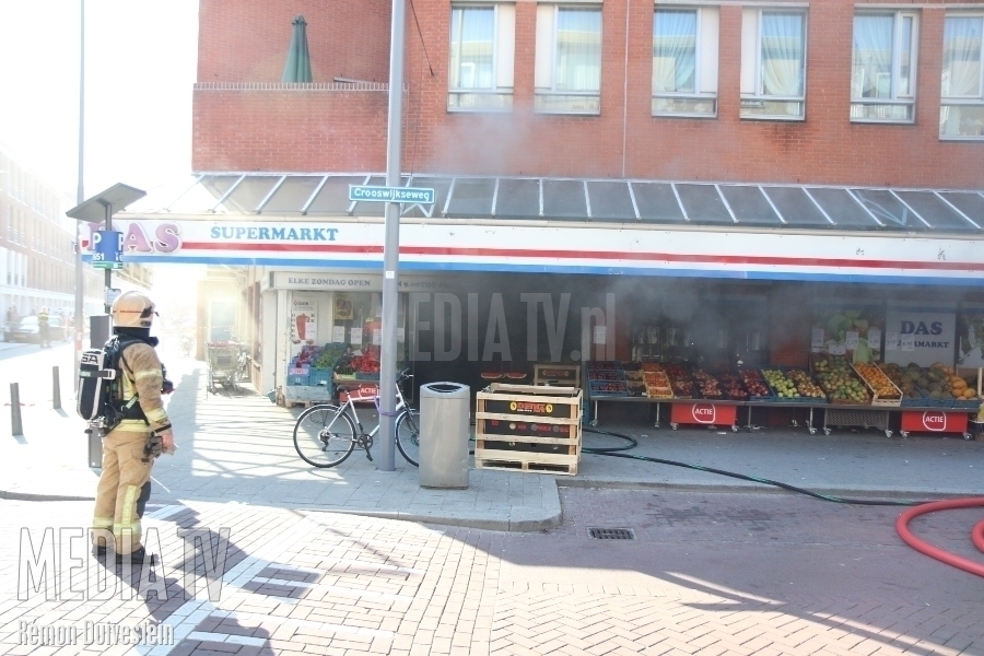Grote brand in supermarkt Crooswijkseweg Rotterdam (video)