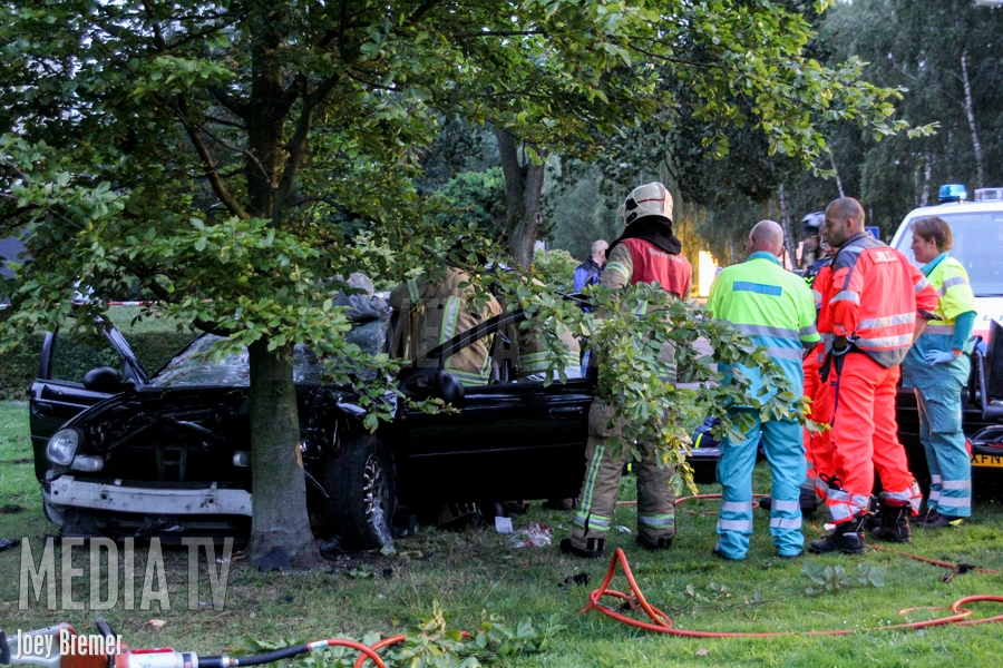 Wilde achtervolging eindigt in crash Dillenburgsingel Vlaardingen (video)