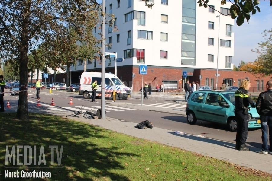 Fietser zwaargewond na ongeval met auto Tienmorgenseweg Rozenburg