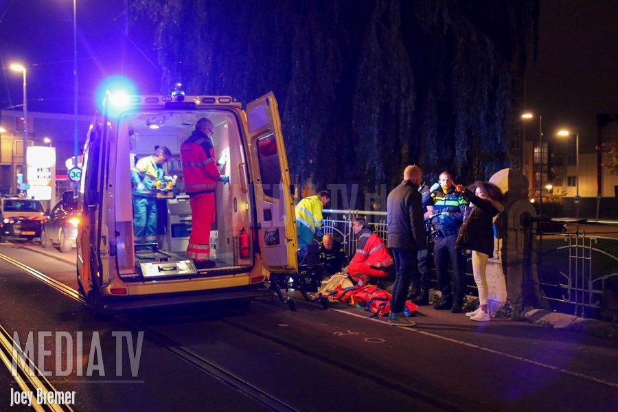 Zwaargewonde bij eenzijdig ongeval met snorscooter Goudse Rijweg Rotterdam