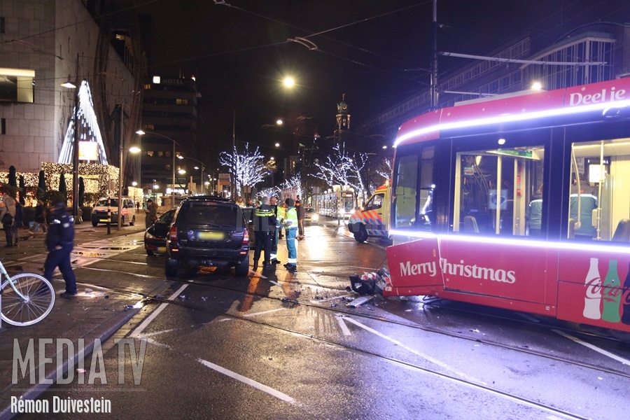 Drie voertuigen en tram betrokken bij ongeval Coolsingel Rotterdam