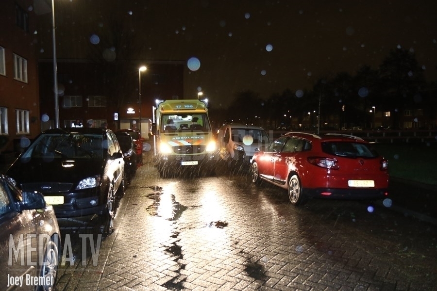 Man gewond in auto na steekpartij Nieuwe Wetering Hoogvliet
