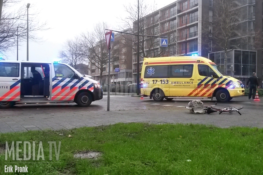 Fietser gewond na aanrijding op de Burgemeester Pruissingel in Vlaardingen