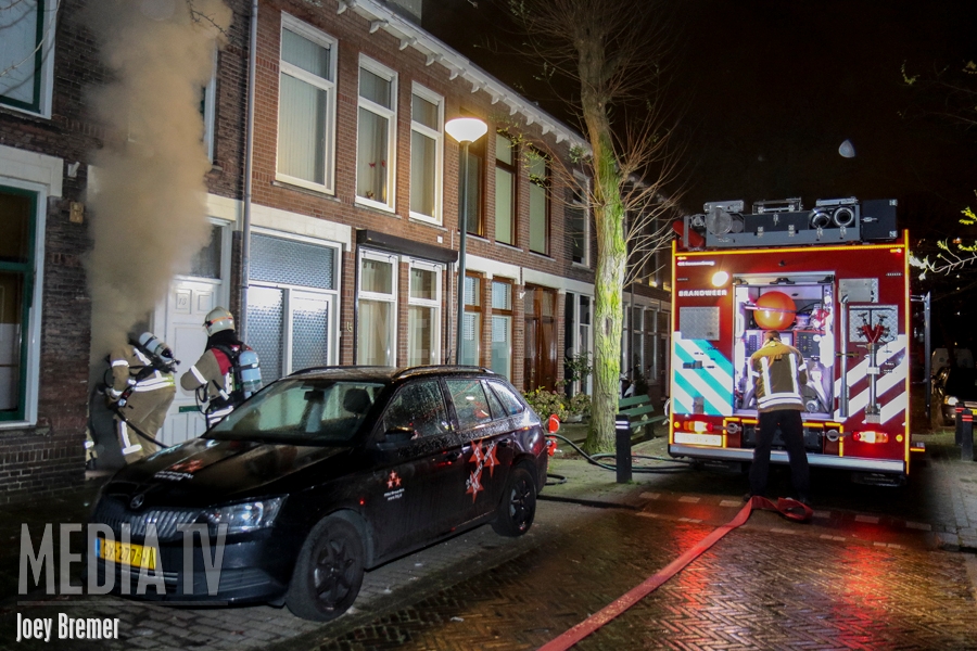 Drie gewonden bij middelbrand in woning Prins Frederik Hendrikstraat Schiedam