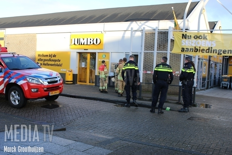Brandweer onderzoekt geldautomaat na afgaan alarm Jachthoorn Hellevoetsluis