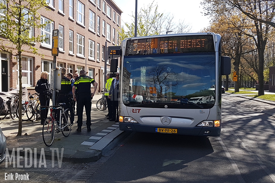 RET-buschauffeur overvallen Nieuwe Crooswijkseweg Rotterdam (video)