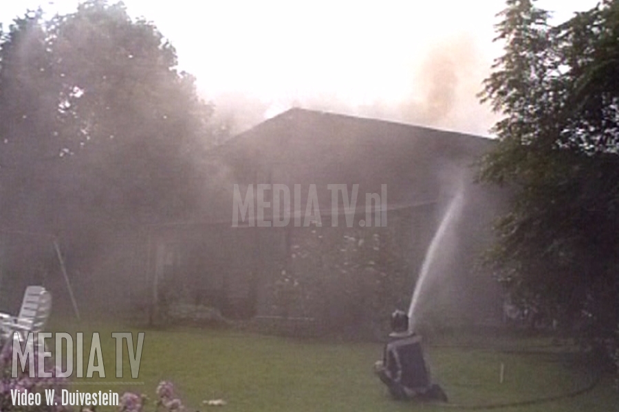 MediaTV Classics: (1993) Veel schade bij brand in luxe villa Dresdenlaan Rotterdam (video)