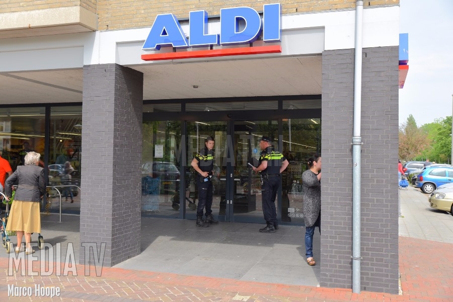 Aldi supermarkt overvallen aan de Van Hogendorplaan in Vlaardingen