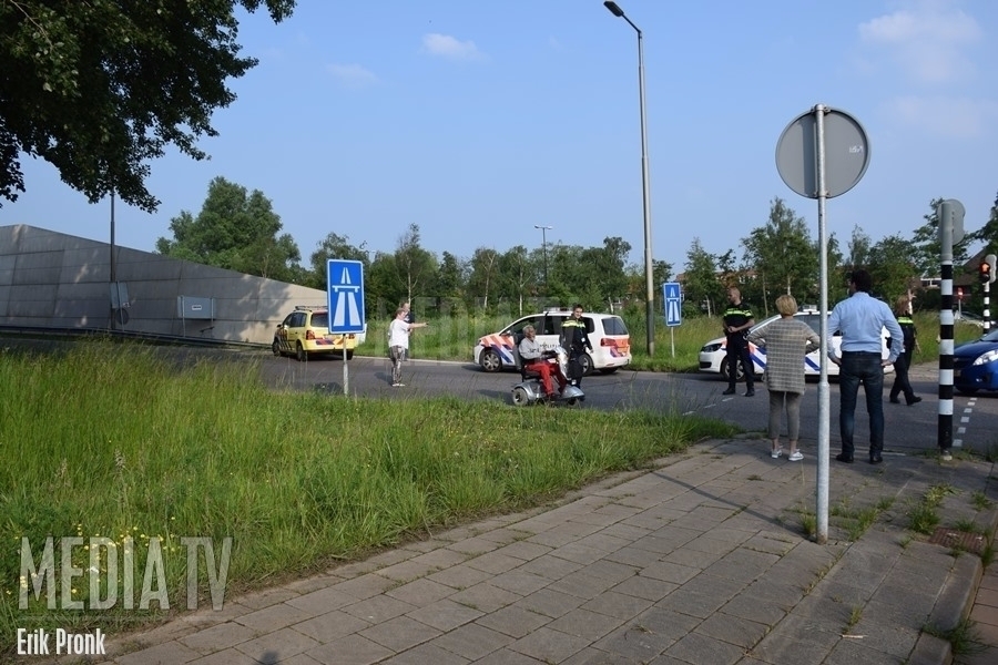 Oudere man in scootmobiel wil snelweg A20 op bij Vlaardingen