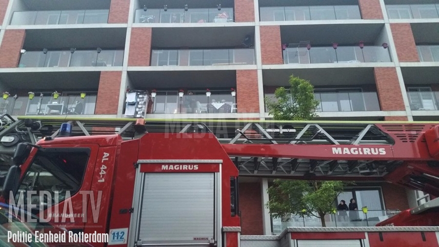Ouders niet thuis en kinderen opgesloten op balkon Bornerveld Rotterdam