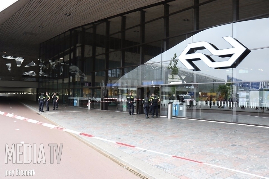 Verwarde man aangehouden na achterlaten verdachte tas Centraal Station Rotterdam