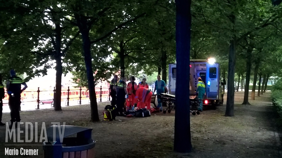 Eenzijdig ongeval met twee gewonden Heuvellaan Rotterdam