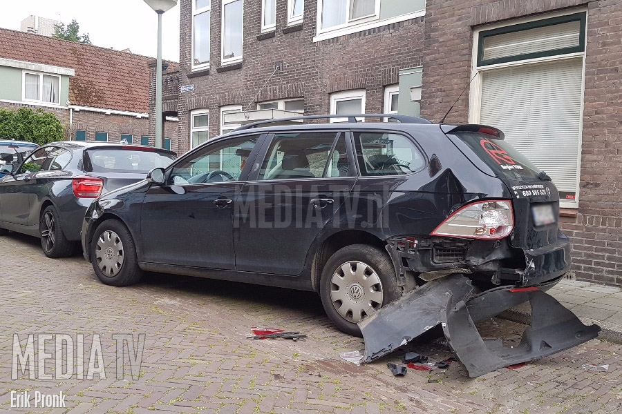 Dronken automobilist ramt aantal auto's Mesdagstraat Vlaardingen