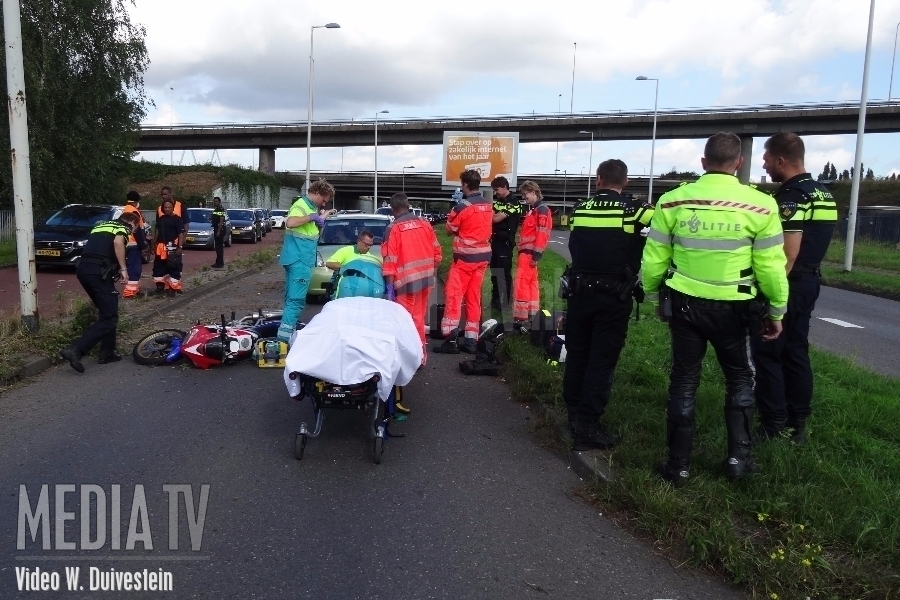 Motorrijder onderuit Terbregseweg Rotterdam