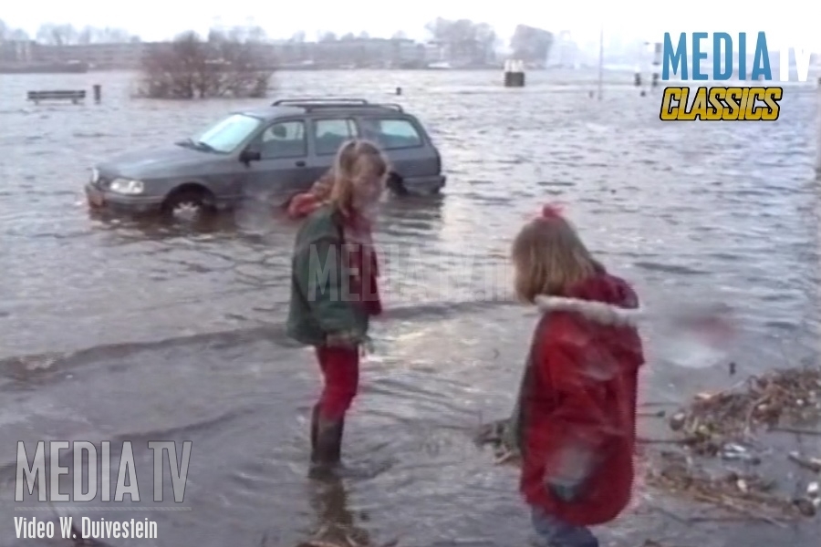 MediaTV Classics: (1994) Overlast door hoogwater van de Nieuwe Maas in Rotterdam (video)