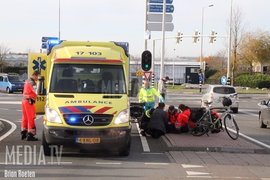 Fietser gewond bij aanrijding met vrachtwagen Hoekeindseweg Bleiswijk