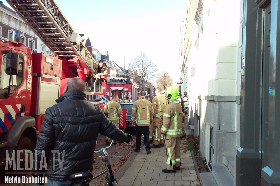 Brandweer rukt uit voor gebouwbrand Gerard Scholtenstraat Rotterdam