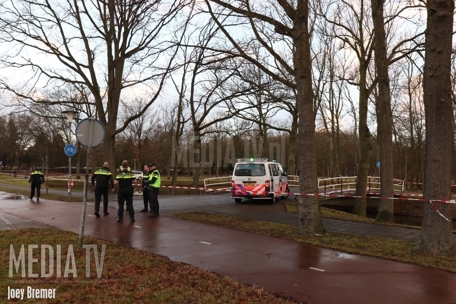 Dode gevonden onder brug Oldegaarde Rotterdam (video)