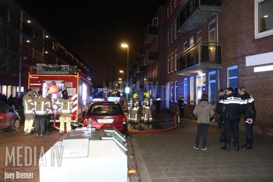 Kat uit woning gehaald bij brand Toussaintstraat Rotterdam