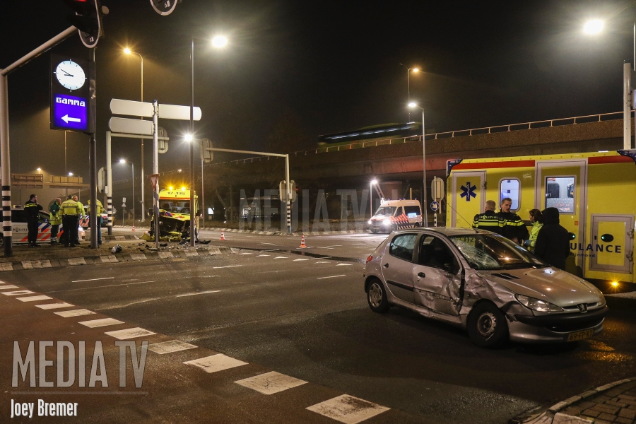Gewonde bij aanrijding met ambulance Stadhoudersweg Rotterdam (video)