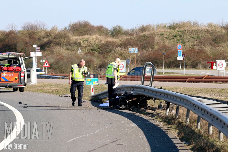 Motorrijder overleden bij eenzijdig ongeval Maasvlakteweg Rotterdam (video)