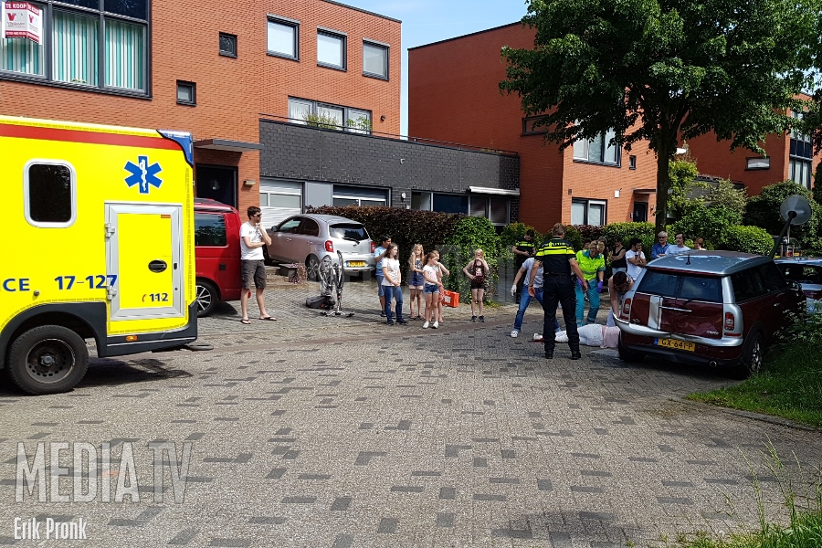 Fietster gewond bij aanrijding Aletta Jacobskade Vlaardingen