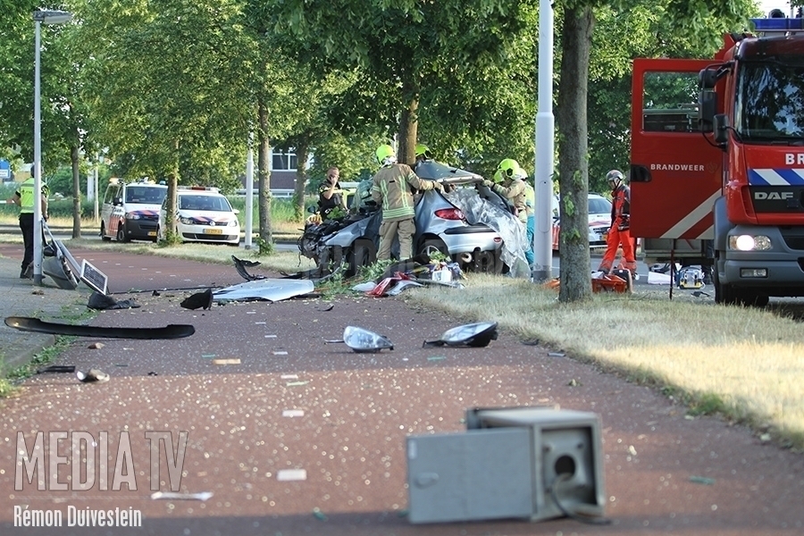 Gewonden bij eenzijdig ongeval Prins Alexanderlaan in Rotterdam (video)