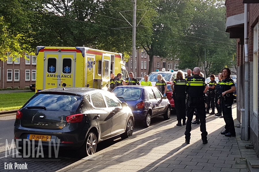 Man met steekwond aangetroffen Mathenesserdijk Rotterdam