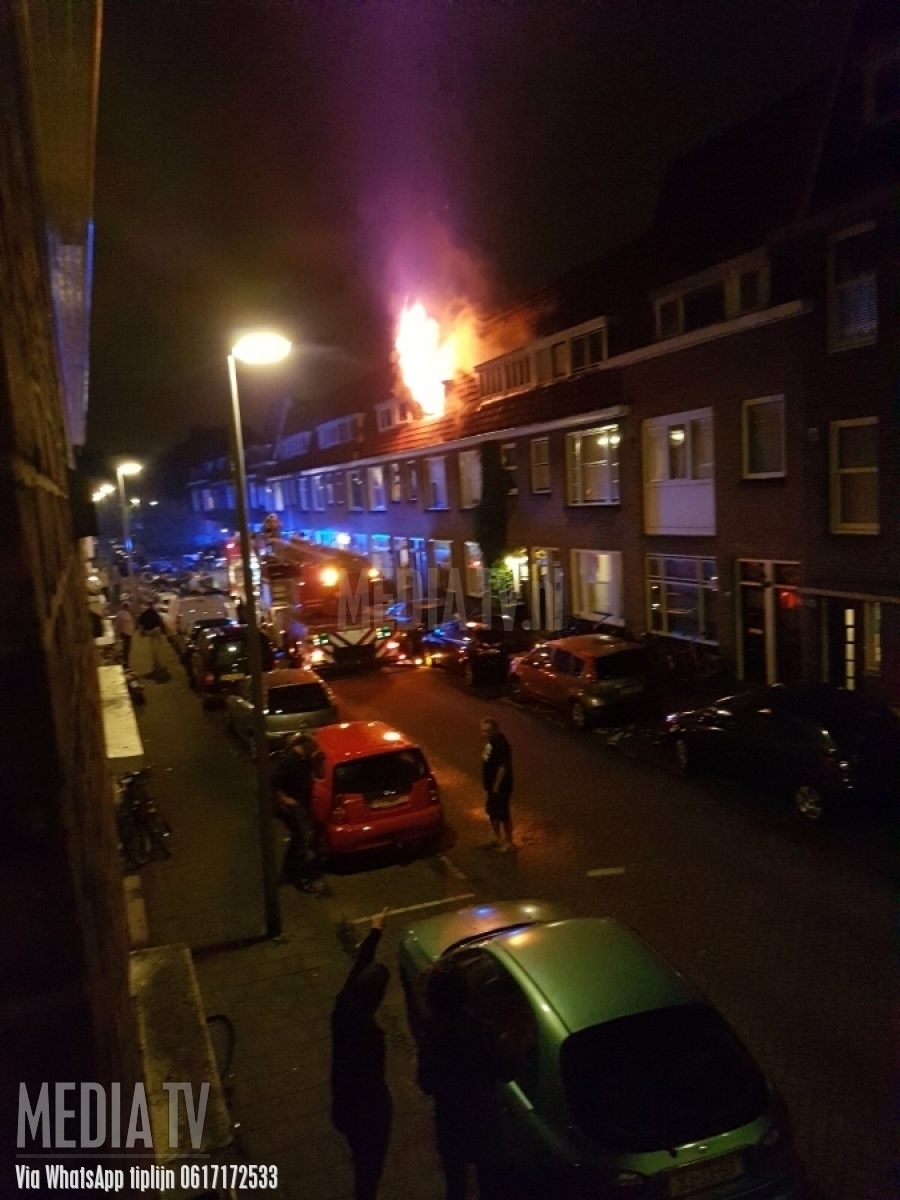 Gewonden bij felle uitslaande woningbrand Koraalstraat Rotterdam