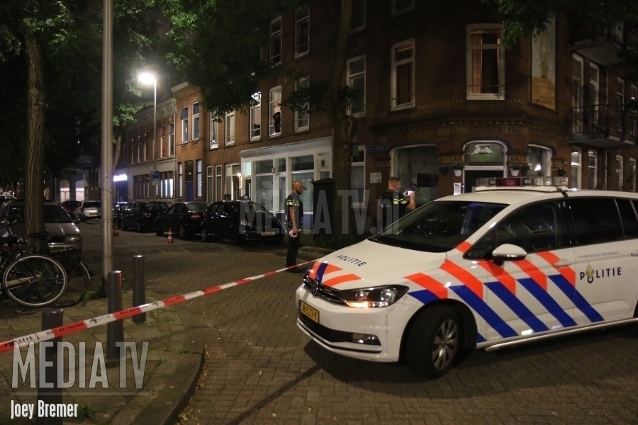 Man beschoten op straat Heemraadstraat Rotterdam (video)