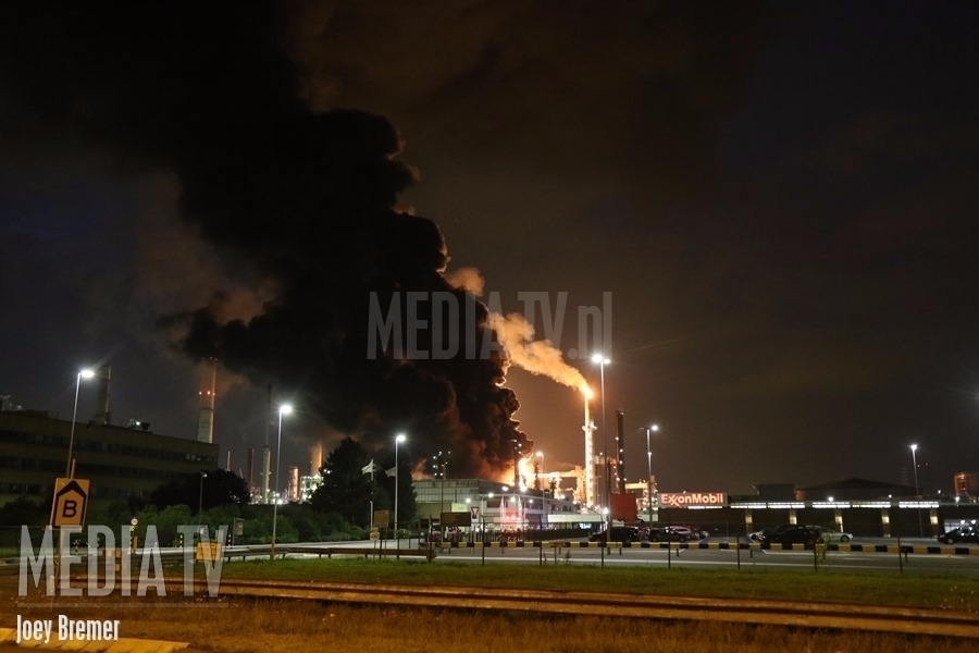 Antwoorden op vragen na grote brand Esso Rotterdam