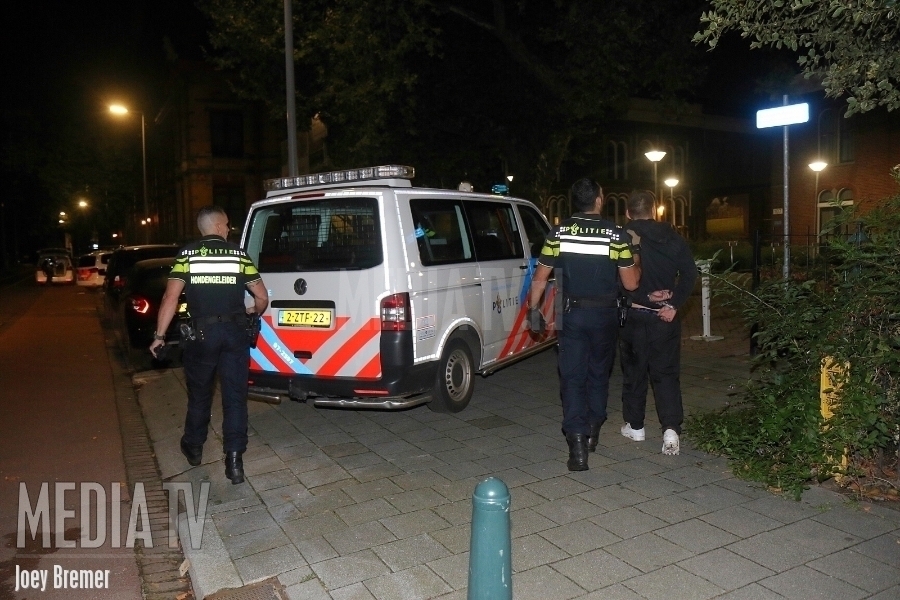 Inbrekers maken kennis met politiehond na poging inbraak juwelier Noordsingel Rotterdam