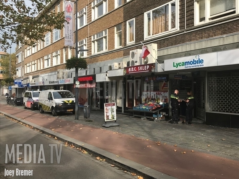 Politie en Douane houden controle in het centrum van Schiedam