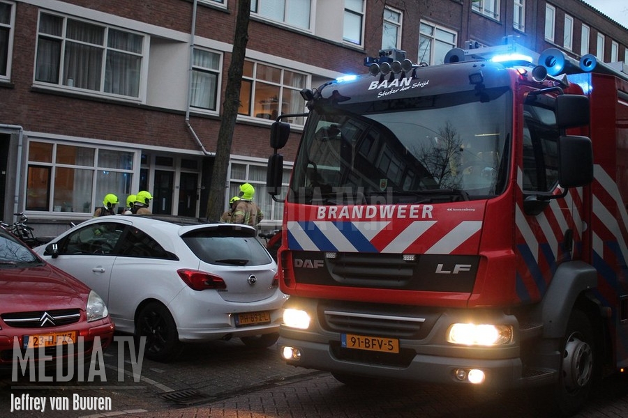 Korte maar felle brand in woning Willem Buytewechstraat Rotterdam