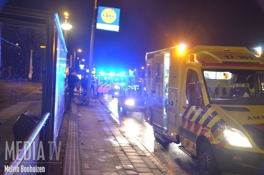 Fietser gewond na aanrijding met auto Churchillweg Schiedam