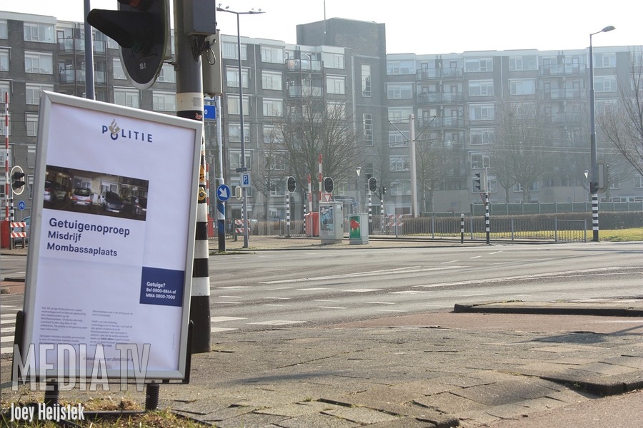 Politie plaatst borden na moord op 56-jarige man op Mombassaplaats Rotterdam